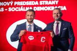 Cesi sa smeju prezidentovi Pellegrinimu a ministrovi Sutajovi Estokovi