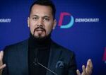 Demokrati vytiahli dokument o lustrovani rodiny Simeckovcov