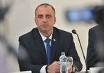 Mestski poslanci v Revucej vyzyvaju primatora na zvazenie zotrvania vo funkcii