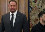 Kam zmizla kedysi prava ruka Zelenskeho Andrij Jermak tvrdil ze ide na front nakoniec to vsetko je inak