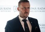 Opozicne strany pozaduju odvolanie Kotlara kritizuju jeho jednanie v pripade pandemie