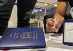 Padacie trosky rakiet zranili muza v priemyselnej zone Abu Zabi
