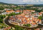 Juhochesky unikat bez letnych davov Zazite Cesky Krumlov plny umenia splavov a skrytych zakuti
