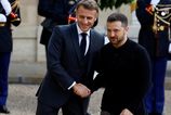 Zelenskyj smeruje na samit G7 vo Francuzsku Macron sa snazi obnovit jednotu Zapadu pri podpore Ukrajiny