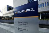 Europol odhalil online siete muzov podozrivych z omamovania a sexualneho zneuzivania svojich partneriek