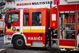 Poziar skladky zahalil Horne Opatovce hustym dymom V Ziari nad Hronom zasahuje desiatky hasicov