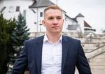 Volby 2026 Do sutaze o post predsedu Zilinskeho samospravneho kraja sa zapaja Martin Kapitulik