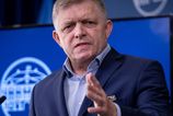 Fico odmieta vylucenie Spanska zo Schengenu Slovensko ponuka pomoc policajtov a techniky na hraniciach