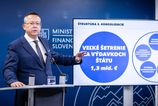 V rozpocte chyba takmer pol miliardy varuje rozpoctova rada Problemom je slaby vyber dani