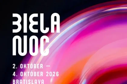 Biela noc: drony, svetelné krajiny a zvuková vlna z 13 krajín