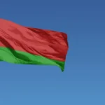 Bielorusko usporiadalo obranné vojenské manévre pri hraniciach s krajinami EÚ