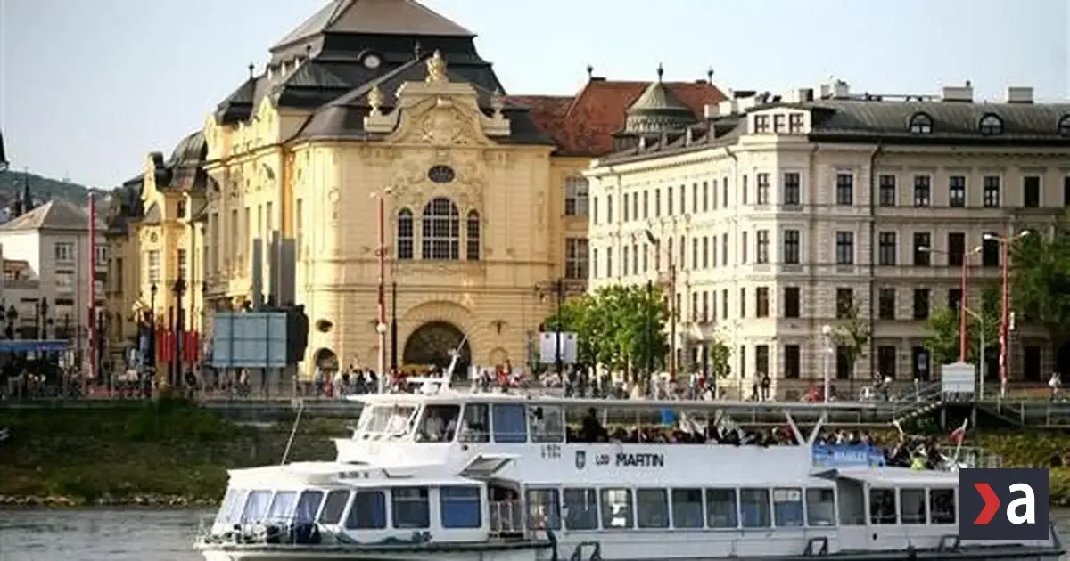 Bratislavský prístav v centre sporu. SPaP odmieta obvinenia z monopolu