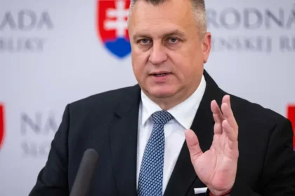 Danko vyhráža sa Ficovi: Ak Taraba neskončí, odvolám ho s kýmkoľvek