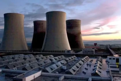 Druhý blok elektrárne Temelín dočasne odstavia, energetici už poruchu odstraňujú