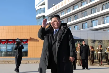 Kim Čong-un má podľa juhokórejskej rozviedky vážiť viac ako 140 kilogramov