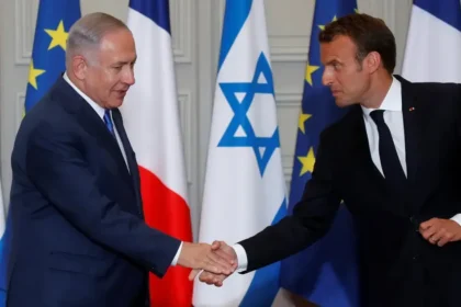 Macron kritizoval Izrael v OSN, Netanjahu to označil za groteskné