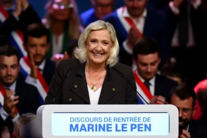 Národné združenie Marine Le Penovej prvýkrát vytvorí klub v Senáte
