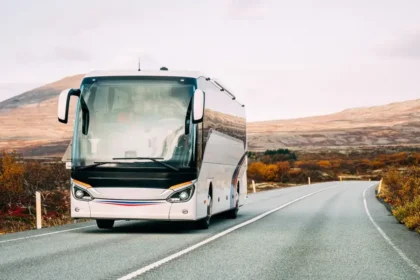 NSS potvrdil chybu pri zákazke autobusov v Trnave. Kraj zváži ústavnú sťažnosť