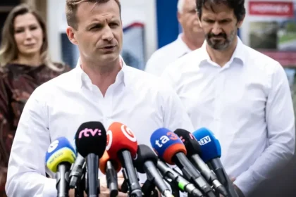 Od štátu žiadali 16 500 eur za hodinu. Slová šéfa úradu o vile nesedia