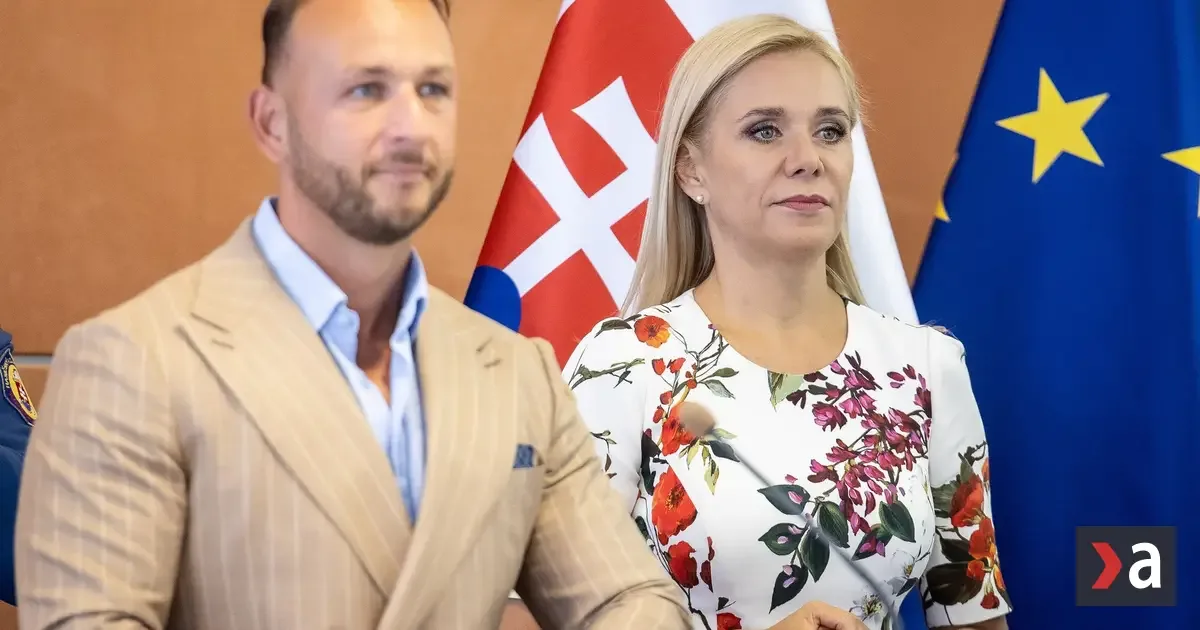Odvolávanie Sakovej a Šutaja Eštoka padá, parlament nebol uznášaniaschopný