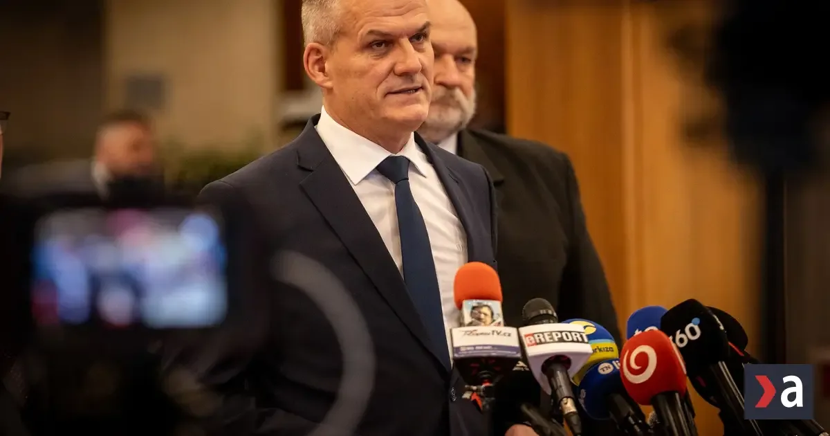 Parlament schválil novelu zákona, ktorá umožní nepočujúcim získať zbrojné preukazy E a F