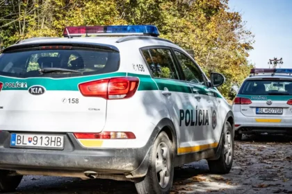 Polícia prichytila pri čine zlodejov káblov v bratislavskej nemocnici