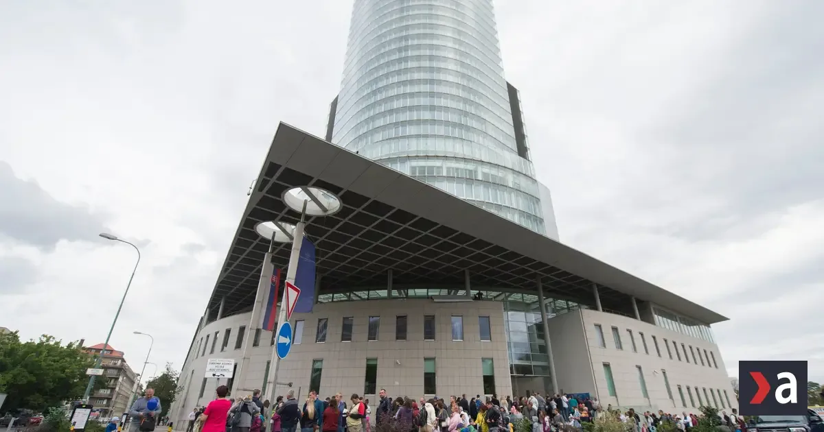 Porucha v NBS skomplikovala prevody. Banka upokojuje: peniaze sú v bezpečí