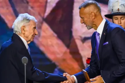 Predseda parlamentu Richard Raši udelil Štátnu cenu J. M. Hurbana trom osobnostiam