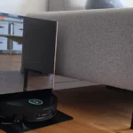 Robot uprace aj rohy, okraje a pod nábytkom. Prekvapil nás dosahom