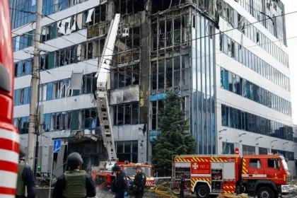Rusi si na Ukrajine našli ďalší cieľ – dátové centrá. Hrozí Ukrajincom výpadok internetu?