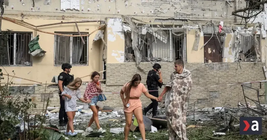Ruské drony útočili pri hraniciach s Poľskom, zásah dostal kamión aj vlak z Kyjeva