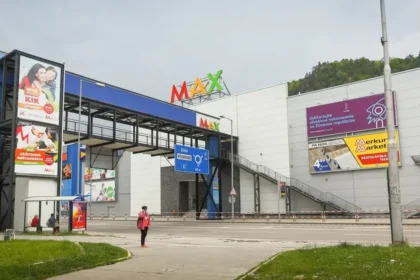 Slovenské nákupné centrá čaká zmena názvu
