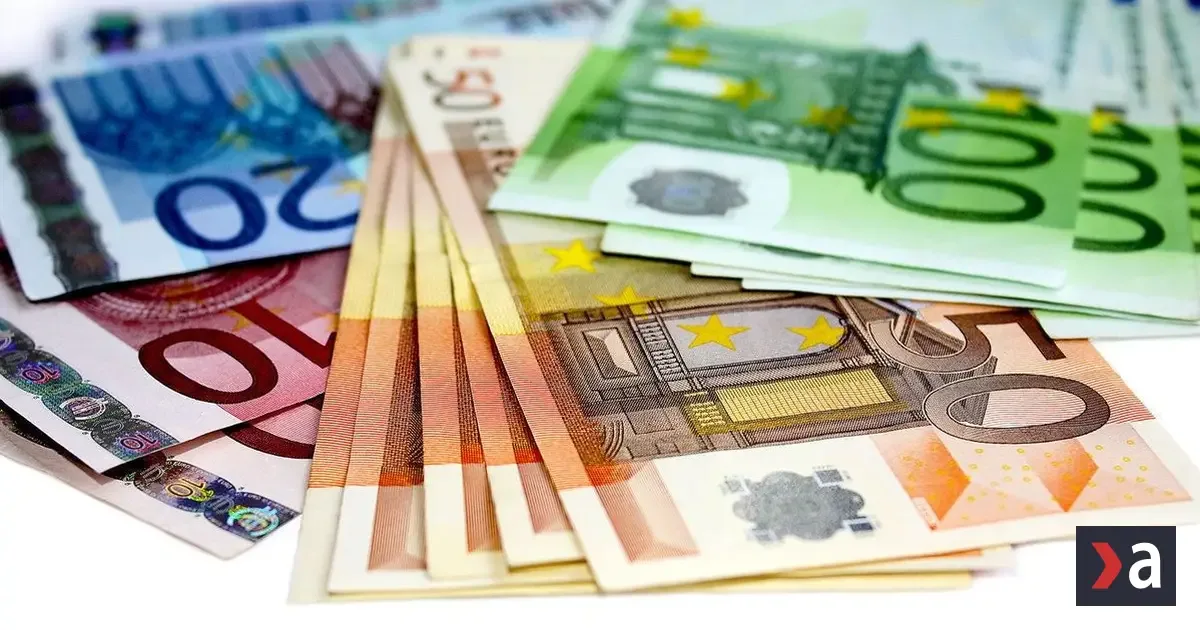 Slovensko úspešne predalo nový 10-ročný dlhopis za 2,5 miliardy eur