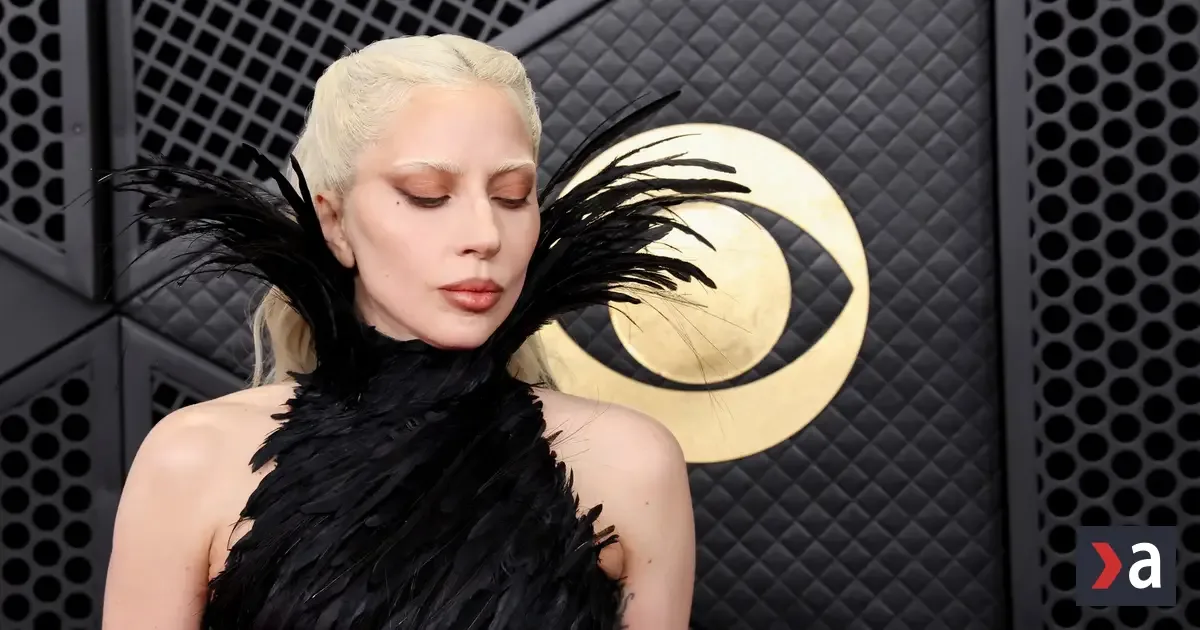 Speváčka Lady Gaga prvýkrát porodila, s partnerom si užívajú rodičovské šťastie