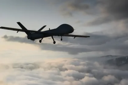 Stíhačky NATO zostrelili nad Litvou neznámy dron, údajne naložený výbušninami