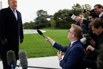 Sudca zrušil Trumpovi zákaz pre novinárov, postavila sa proti nemu aj Fox News