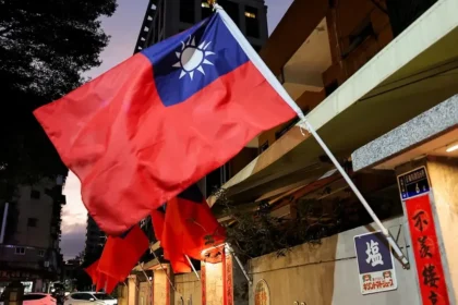 Taiwan plánuje ďalšie nákupy amerických zbraní a chce vyvinúť tlak na Trumpa