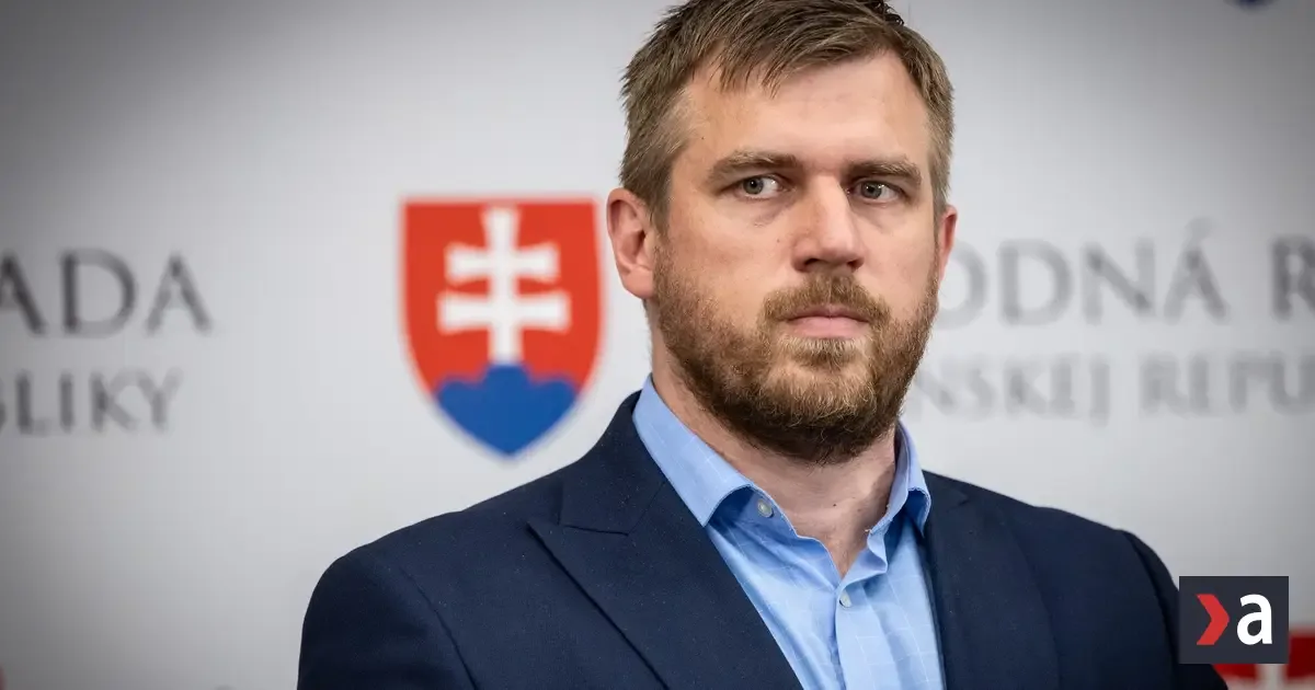 Taraba končí, Kuffa čaká. Fico a Pellegrini riešia výmenu na envirorezorte