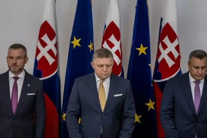 Tri roky konfliktov v koalícii. Fico sľubuje stabilitu, Smer, Hlas a SNS v kríze