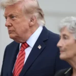Trump je v Írsku. Čaká ho dvojdňový program s premiérom, prezidentkou aj golfom