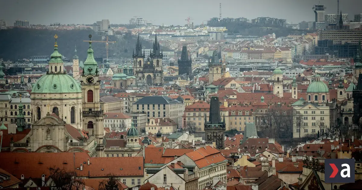 Vláda schválila rozpočet s deficitom 386 miliárd, druhým najvyšším v histórii
