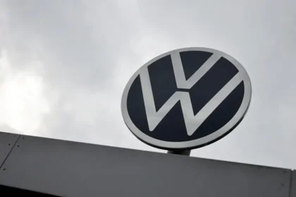 Volkswagen povolá do servisov štyri milióny vozidiel, z toho milión Škodoviek