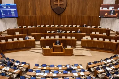 Začína 61. schôdza parlamentu: Pozrite si prehľad takmer 300 programových bodov