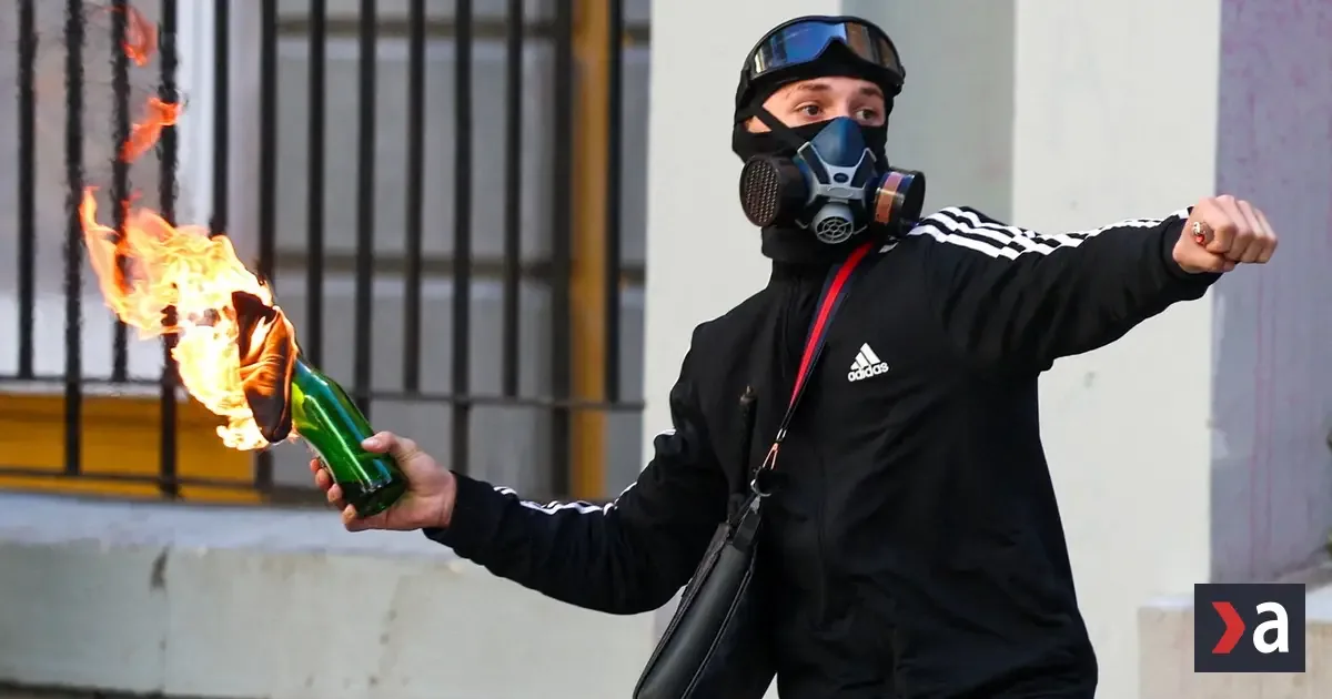 Albánske protesty silnejú, premiér Rama odmieta rezignovať