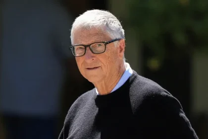 Bill Gates varuje pred neregulovanou AI. Očakáva prudký nárast kybernetických útokov