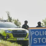 Britská polícia zadržala muža s dvojakým občianstvom pre podozrenie z terorizmu
