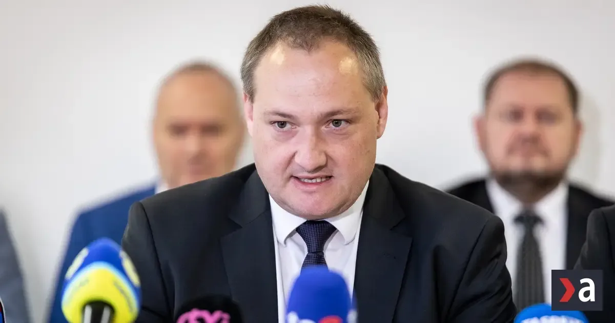 Eduard Burda zostáva na čele Právnickej fakulty UK, nemal protikandidáta