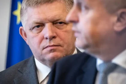 Fico môže po neúspešnom rozpočte odovzdať moc Pellegriniho vláde