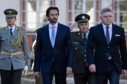 Fico s Kaliňákom sa pustili do operácie, ktorá by iným zlomila krk
