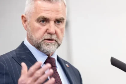 Gašpar víta vojenské kontakty s Moskvou, Rusko obhajoval v kremeľskej propagande